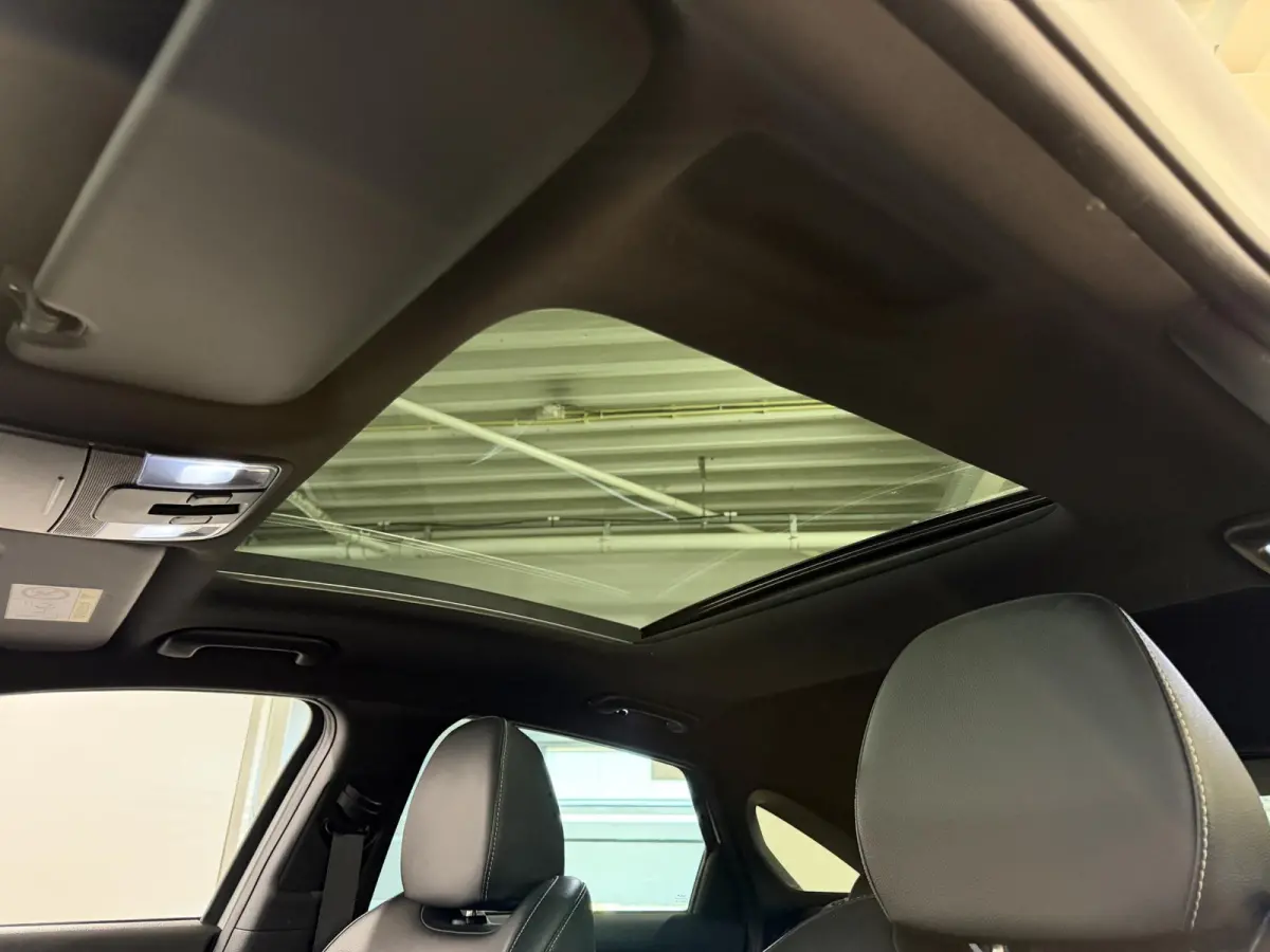 120PK T-GDi GT-Line | Schuif/kanteldak | Stoel-en stuurwielverwarming | Elektrische achterklep | Camera | Apple CarPlay/Android Auto | Full LED | All season banden