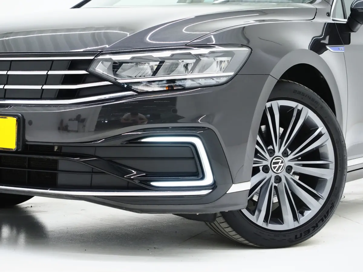 1.4 TSI PHEV GTE | Panoramadak | Leder | Trekhaak | Massage | HUD | Keyless | Adaptive Cruise
