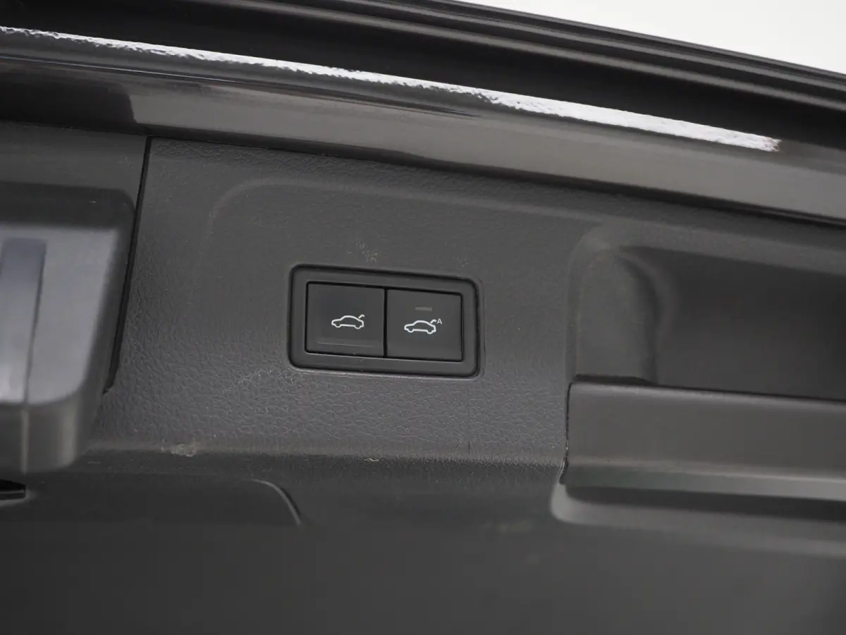 1.4 TSI PHEV GTE | Panoramadak | Leder | Trekhaak | Massage | HUD | Keyless | Adaptive Cruise