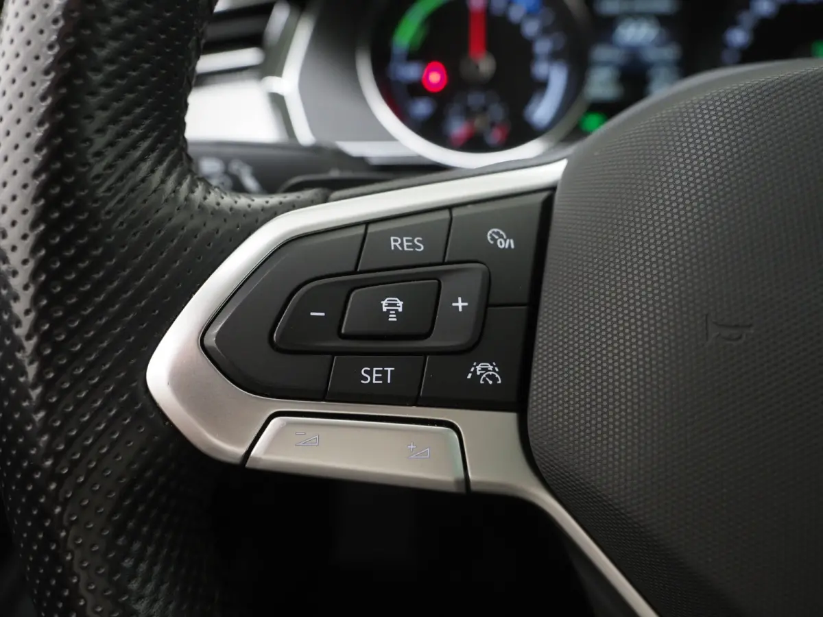 1.4 TSI PHEV GTE | Panoramadak | Leder | Trekhaak | Massage | HUD | Keyless | Adaptive Cruise