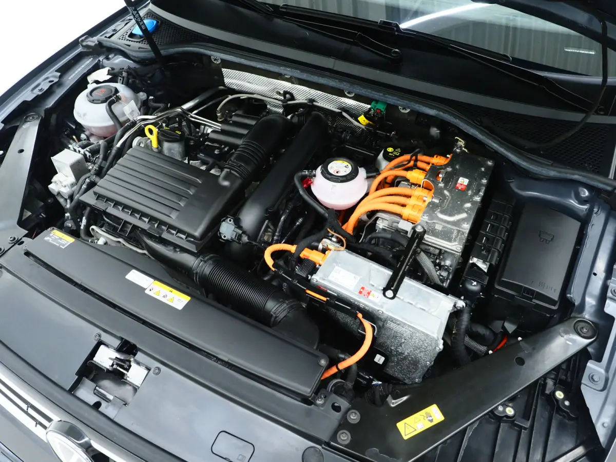 1.4 TSI PHEV GTE | Panoramadak | Leder | Trekhaak | Massage | HUD | Keyless | Adaptive Cruise