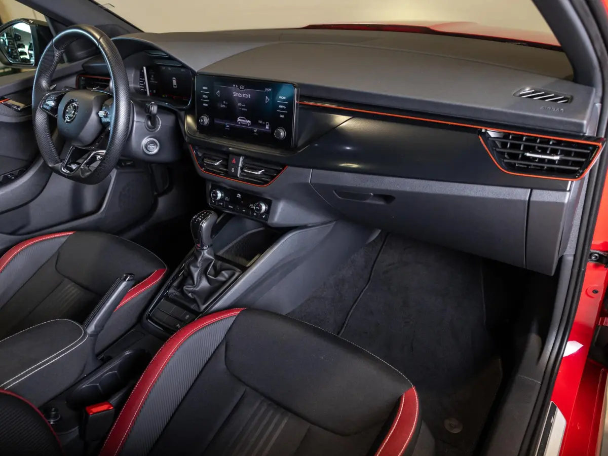 1.5 TSI ACT Monte Carlo / 150pk / Panorama dak / Achteruitrij camera / Stoel en stuur verwarming /