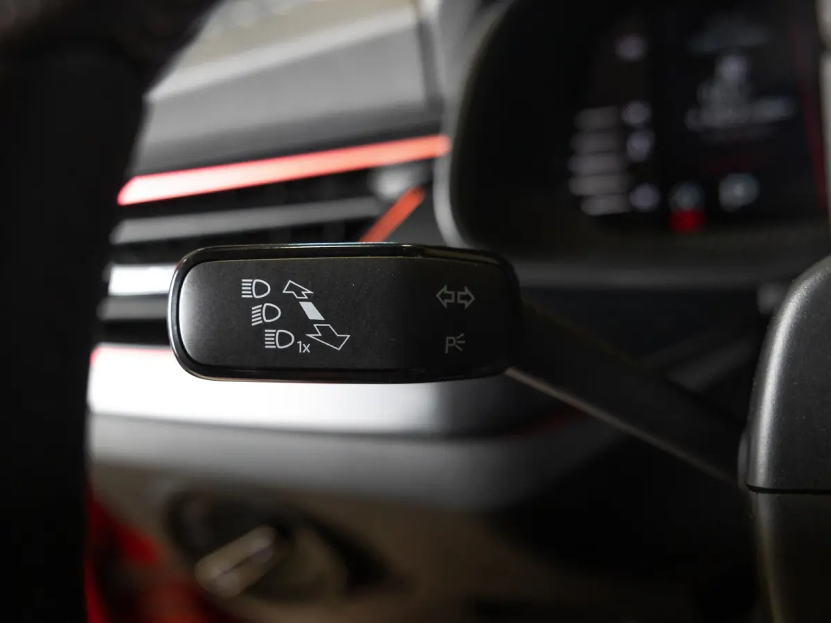 1.5 TSI ACT Monte Carlo / 150pk / Panorama dak / Achteruitrij camera / Stoel en stuur verwarming /