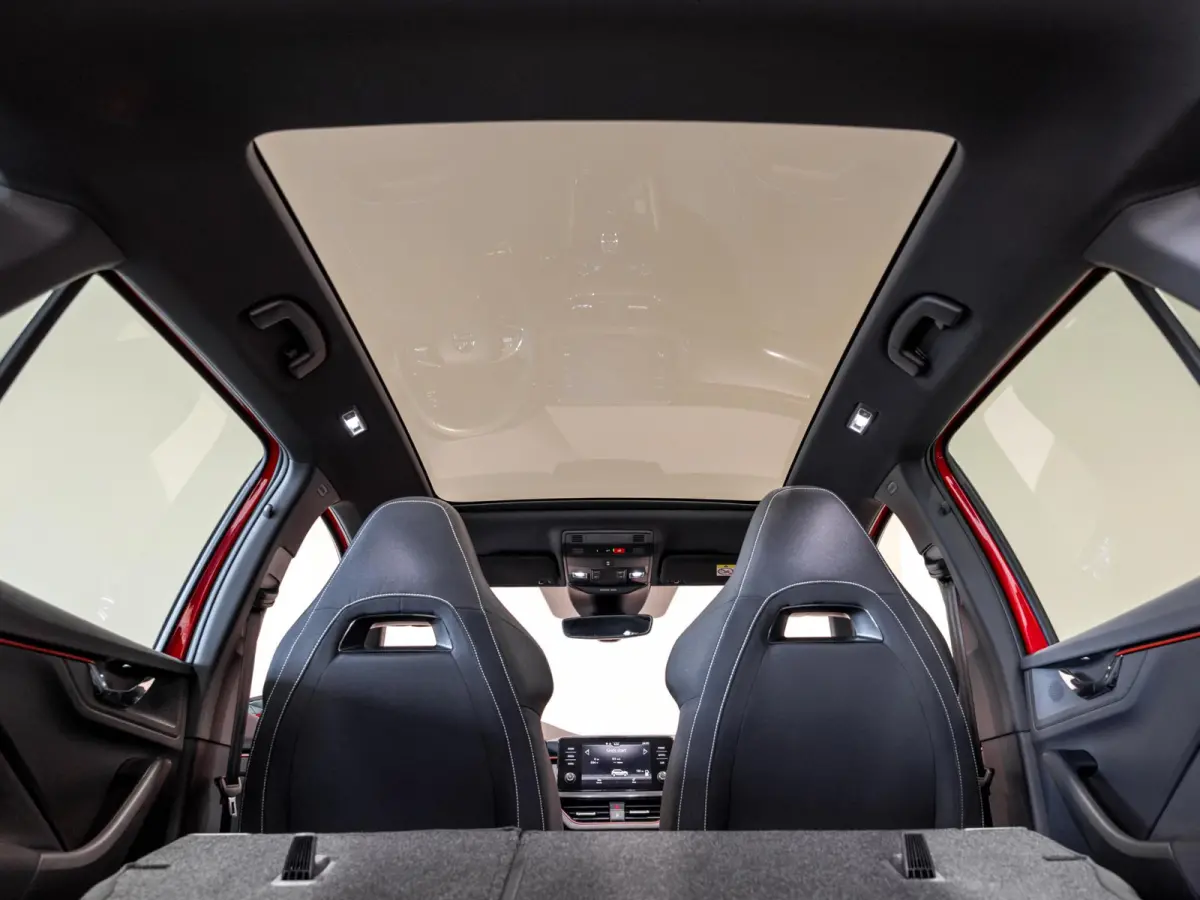 1.5 TSI ACT Monte Carlo / 150pk / Panorama dak / Achteruitrij camera / Stoel en stuur verwarming /