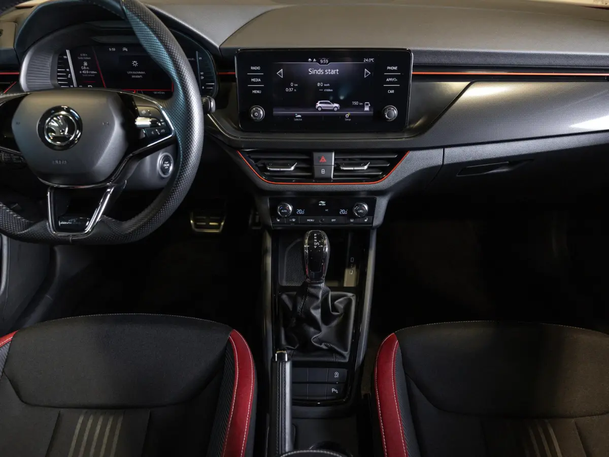 1.5 TSI ACT Monte Carlo / 150pk / Panorama dak / Achteruitrij camera / Stoel en stuur verwarming /