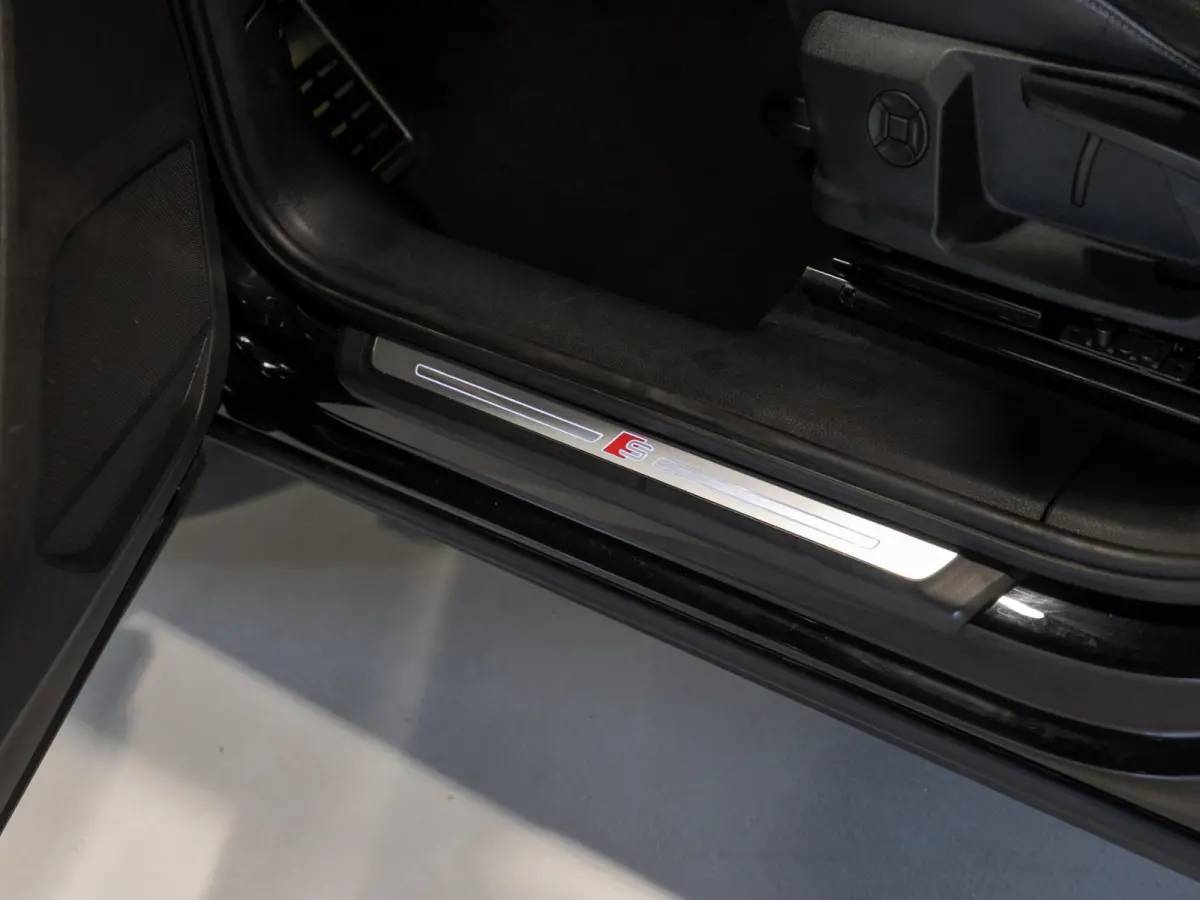 35 TFSI 2x S-Line edition / 150pk / Panorama dak / Dodehoek herkenning /