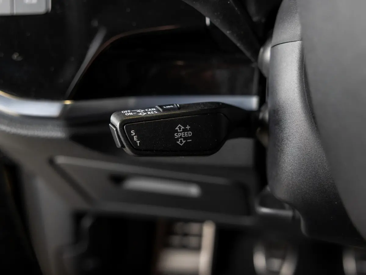 35 TFSI 2x S-Line edition / 150pk / Panorama dak / Dodehoek herkenning /