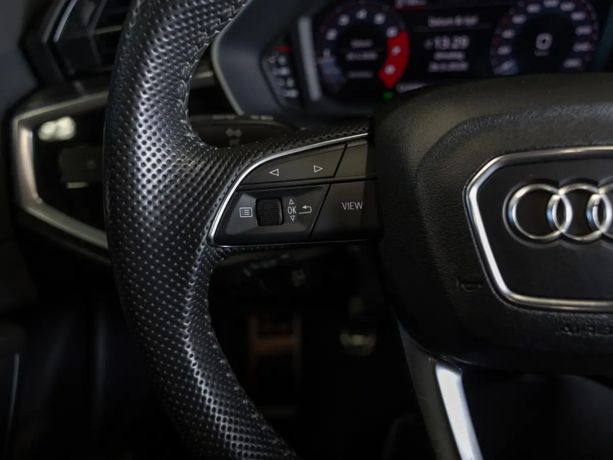 35 TFSI 2x S-Line edition / 150pk / Panorama dak / Dodehoek herkenning /