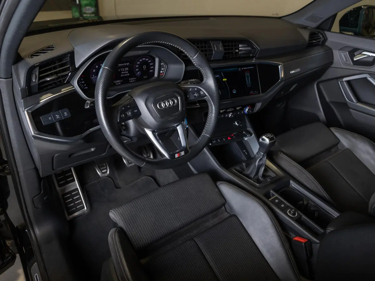 35 TFSI 2x S-Line edition / 150pk / Panorama dak / Dodehoek herkenning /