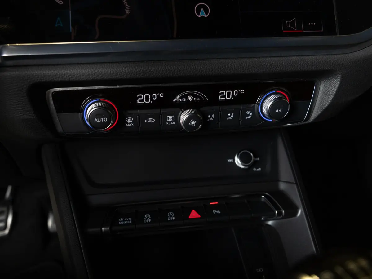 35 TFSI 2x S-Line edition / 150pk / Panorama dak / Dodehoek herkenning /