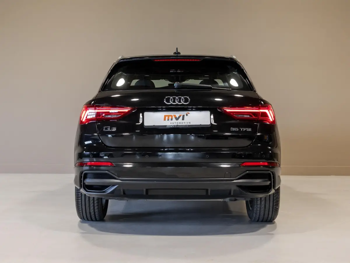 35 TFSI 2x S-Line edition / 150pk / Panorama dak / Dodehoek herkenning /
