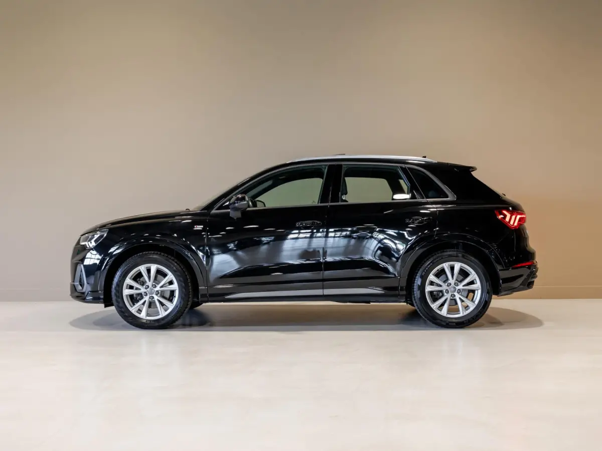 35 TFSI 2x S-Line edition / 150pk / Panorama dak / Dodehoek herkenning /