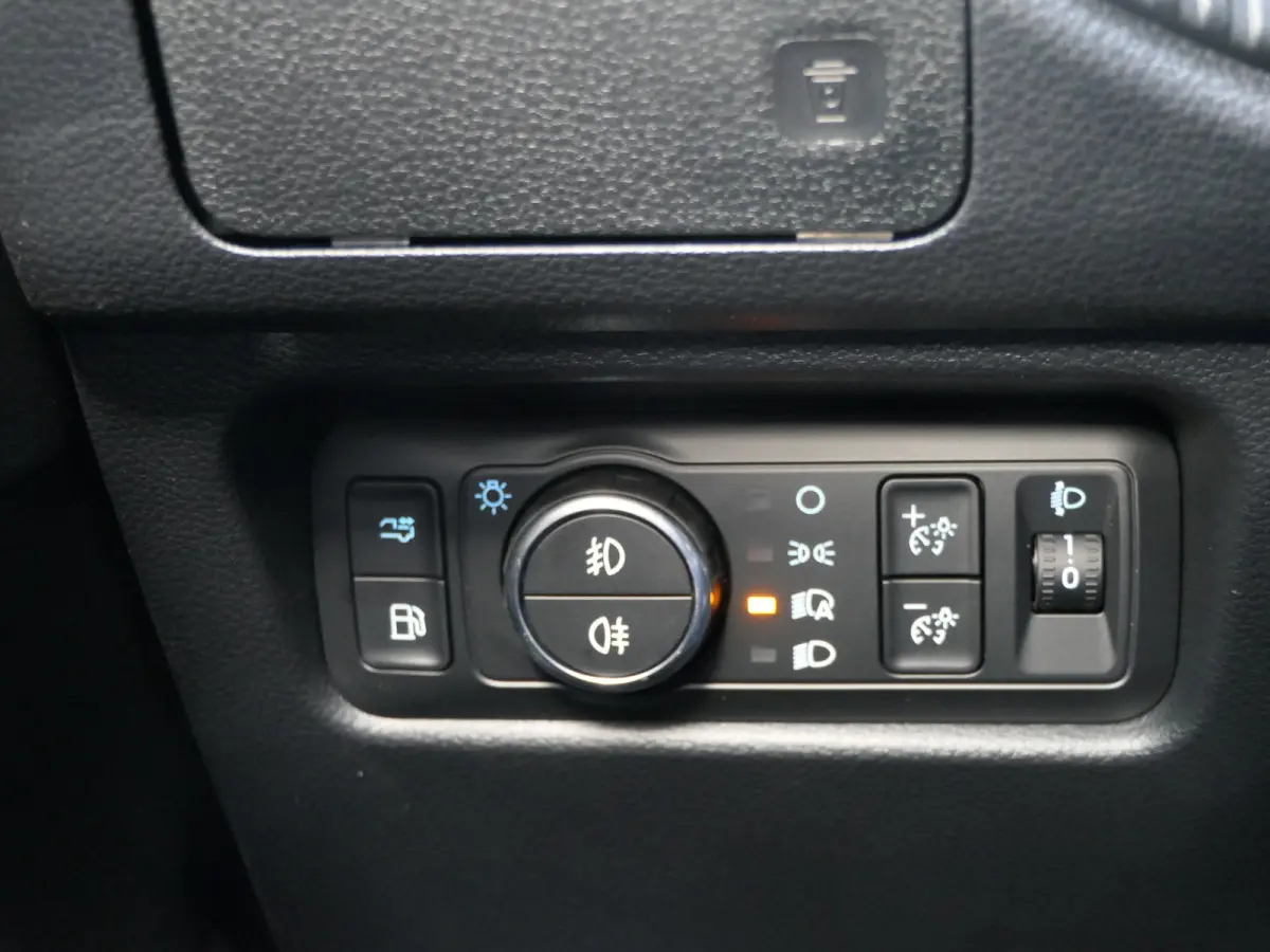 Wildtrak 2.3 PHEV | Power Rollertop | Camera | Stoelverwarming | CarPlay/Android Auto | Leder