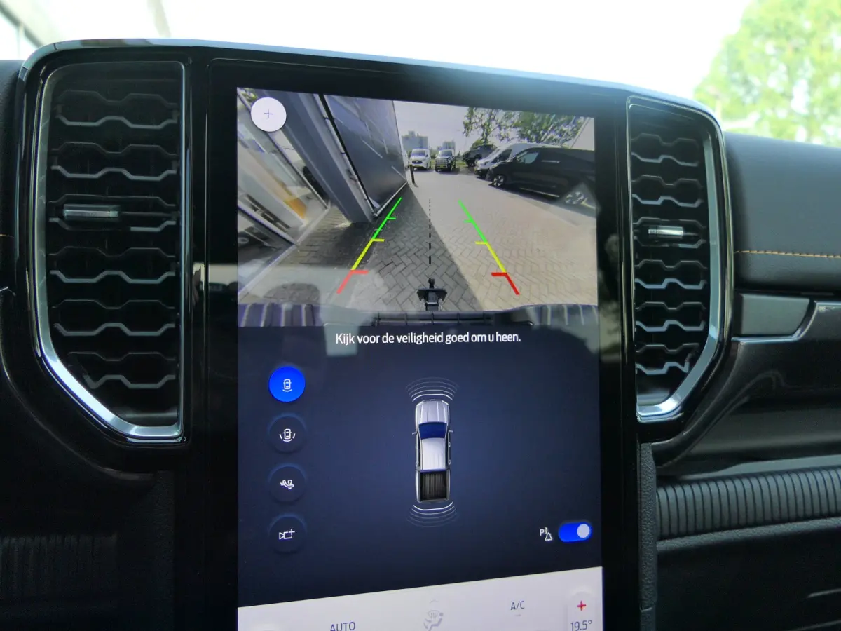 Wildtrak 2.3 PHEV | Power Rollertop | Camera | Stoelverwarming | CarPlay/Android Auto | Leder