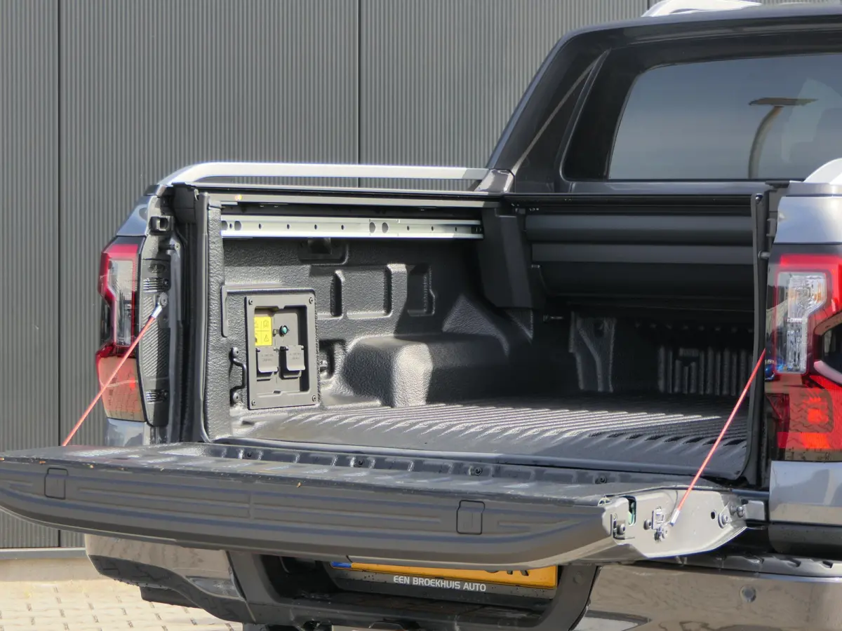 Wildtrak 2.3 PHEV | Power Rollertop | Navigatie | Stoelverwarming | Trekhaak | Camera | CarPlay/Android Auto