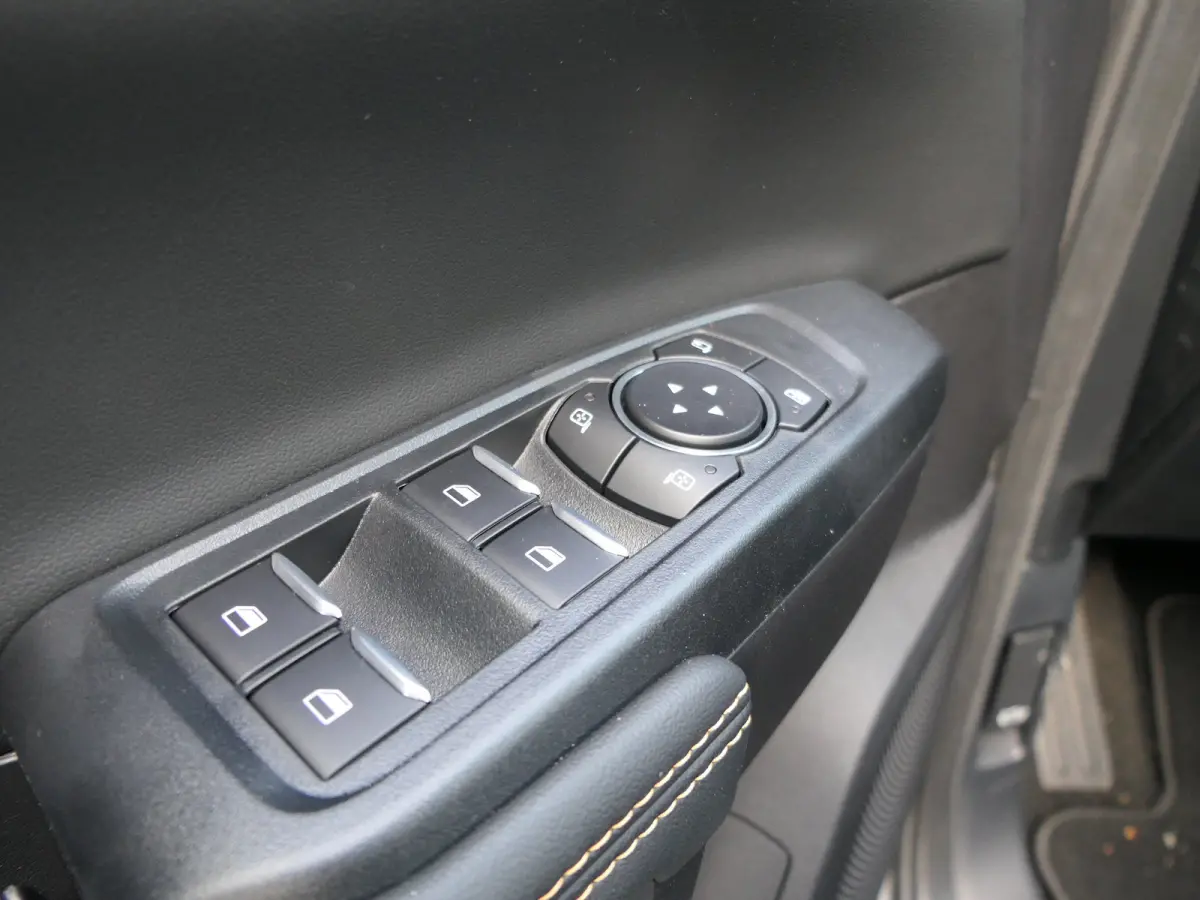 Wildtrak 2.3 PHEV | Power Rollertop | Navigatie | Stoelverwarming | Trekhaak | Camera | CarPlay/Android Auto