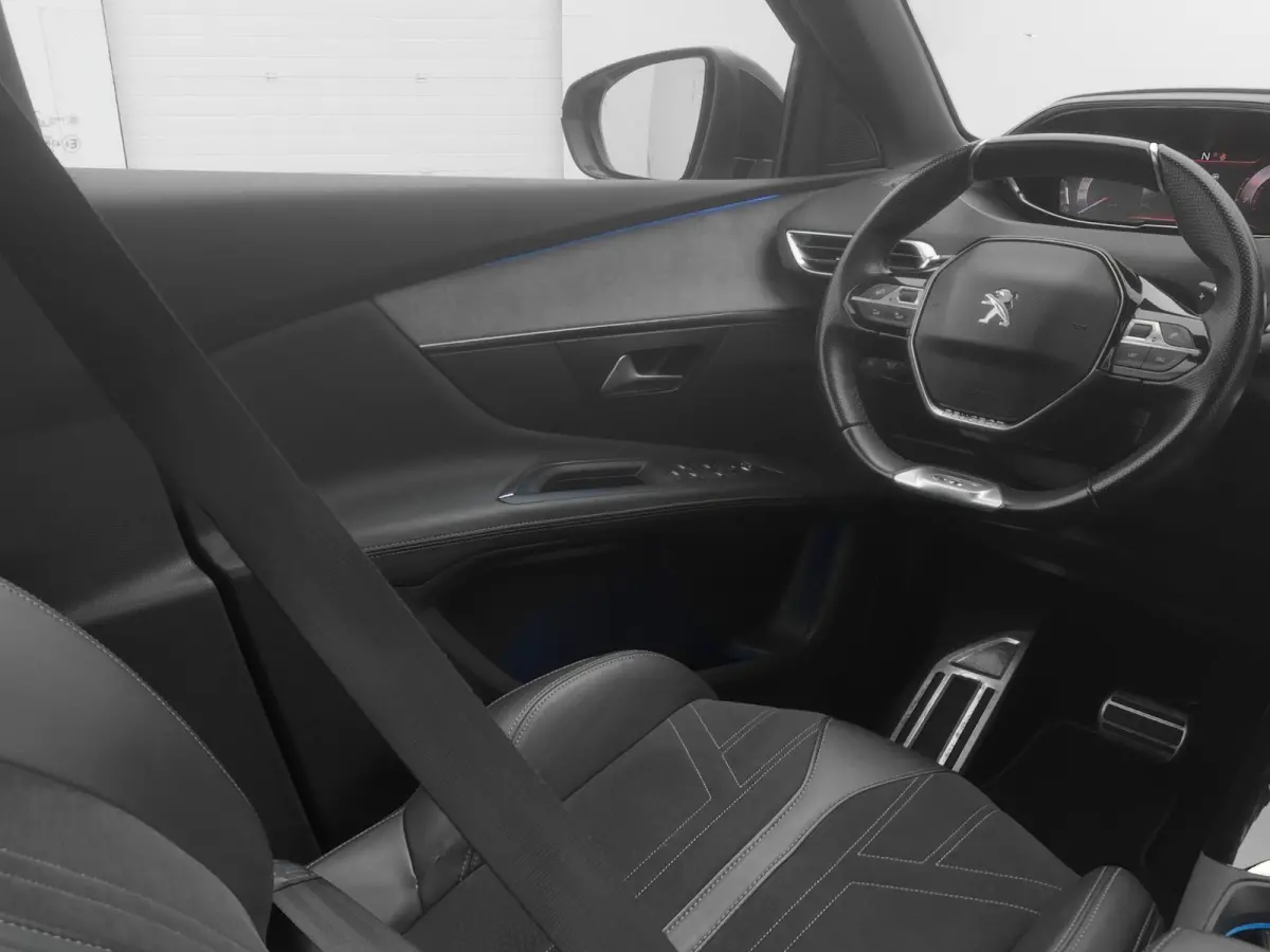 1.2 PureTech 130 PK Automaat GT-Line | 360° | ADAPTIVE | KEYLESS