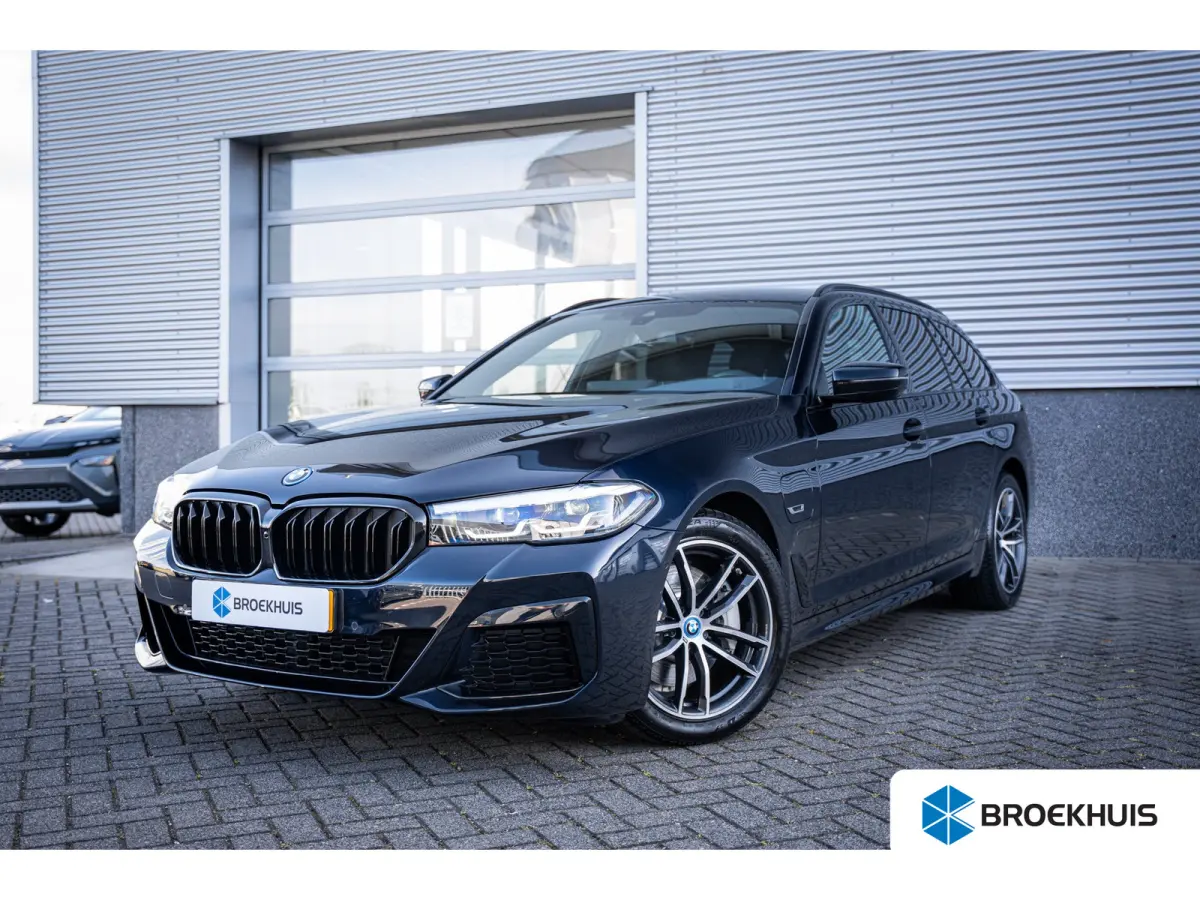 530e M-Sport Business Edition Plus | Herman Kardon || Achteruitrijcamera | Apple Carplay/Android Auto|telefoonintegratie premium | Trekhaak elektrisch uitklapbaar