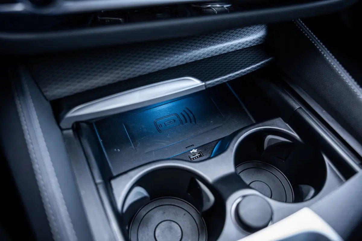 530e M-Sport Business Edition Plus | Herman Kardon || Achteruitrijcamera | Apple Carplay/Android Auto|telefoonintegratie premium | Trekhaak elektrisch uitklapbaar