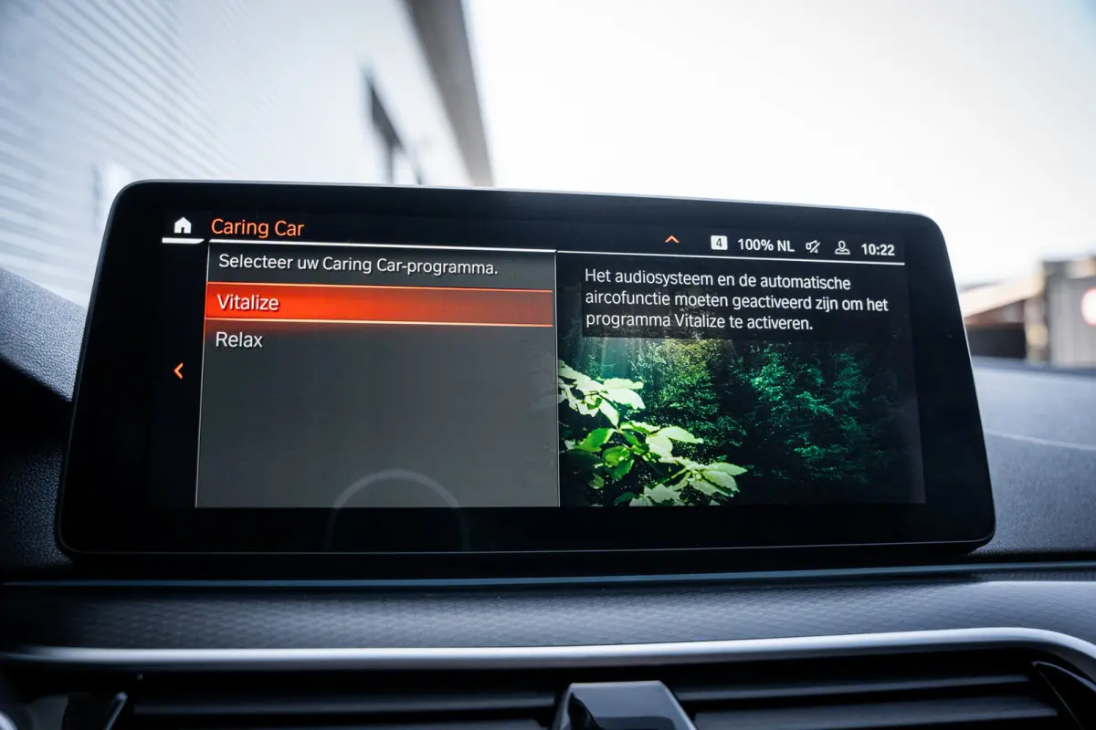 530e M-Sport Business Edition Plus | Herman Kardon || Achteruitrijcamera | Apple Carplay/Android Auto|telefoonintegratie premium | Trekhaak elektrisch uitklapbaar