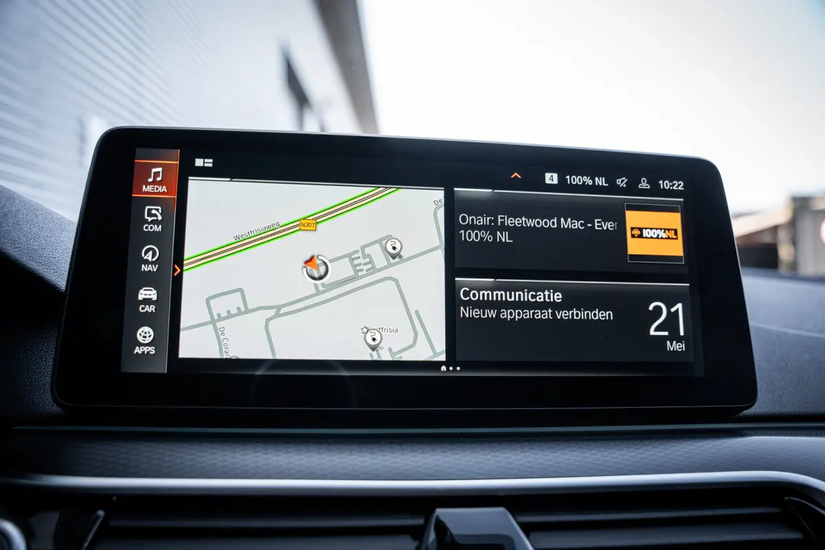 530e M-Sport Business Edition Plus | Herman Kardon || Achteruitrijcamera | Apple Carplay/Android Auto|telefoonintegratie premium | Trekhaak elektrisch uitklapbaar