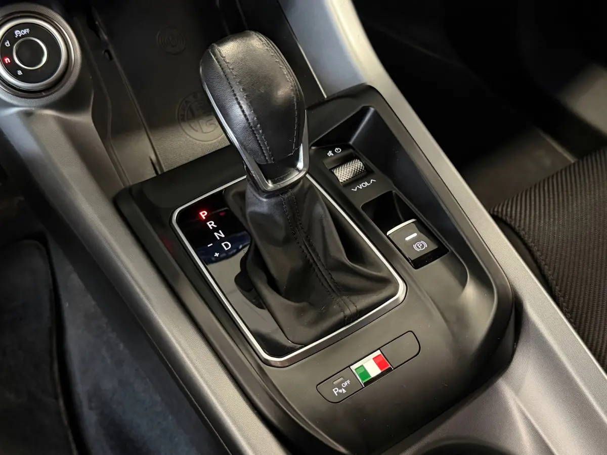 1.5T Hybrid|NAVIGATIE|CAMERA|CRUISE|ECC AIRCO