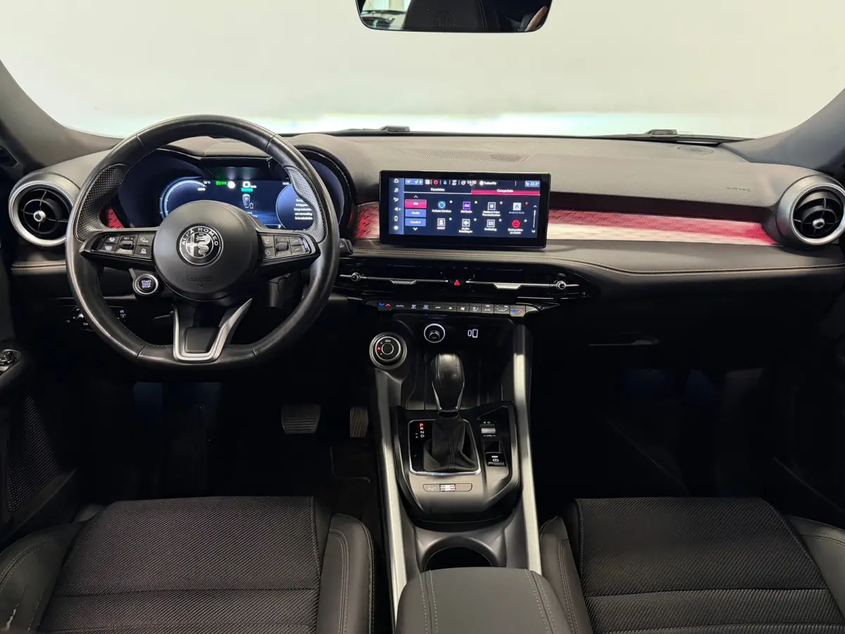 1.5T Hybrid|NAVIGATIE|CAMERA|CRUISE|ECC AIRCO
