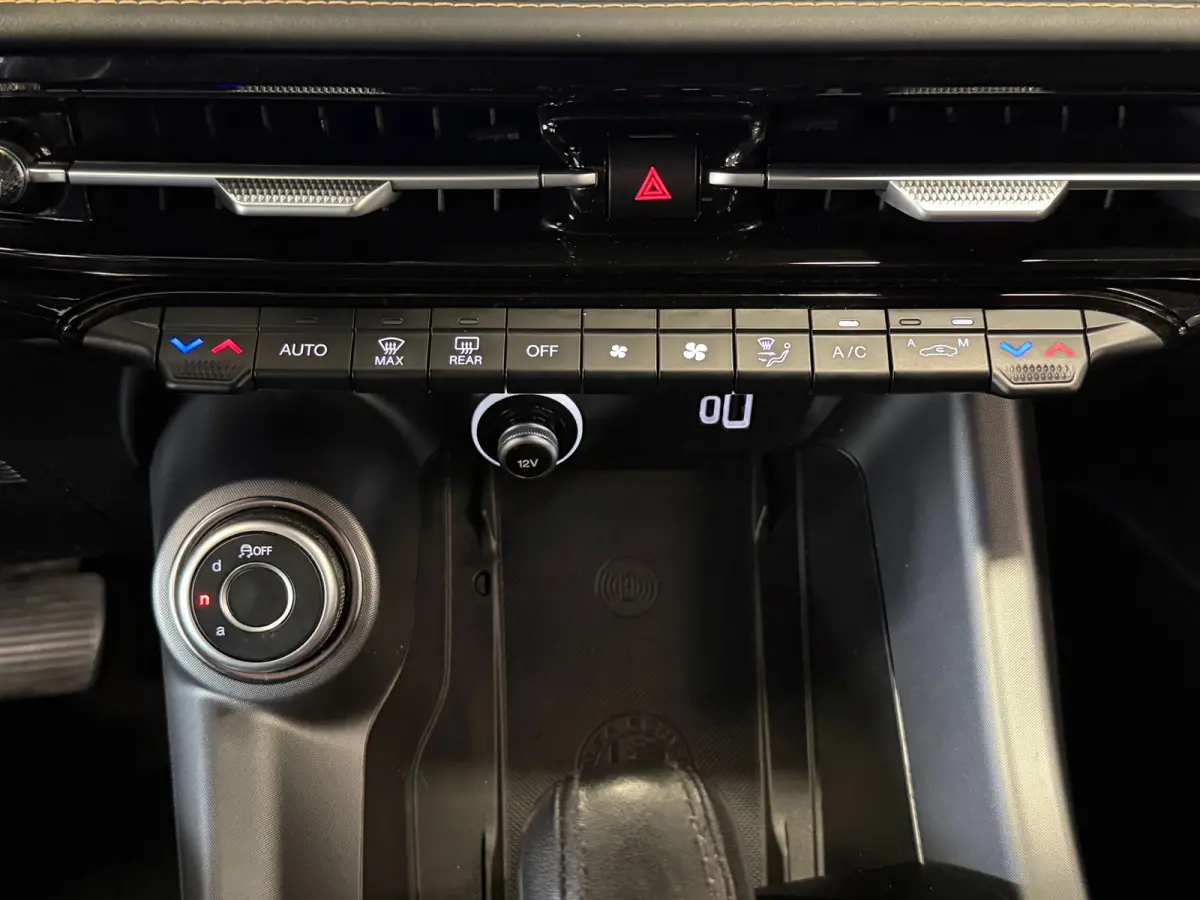 1.5T Hybrid|NAVIGATIE|CAMERA|CRUISE|ECC AIRCO
