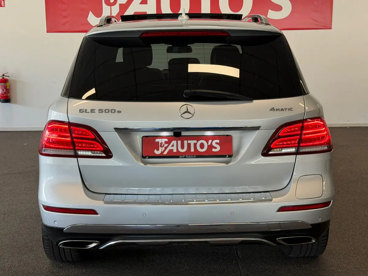 500 e 4MATIC AMG|NAVI|CAMERA|PANO|LEER