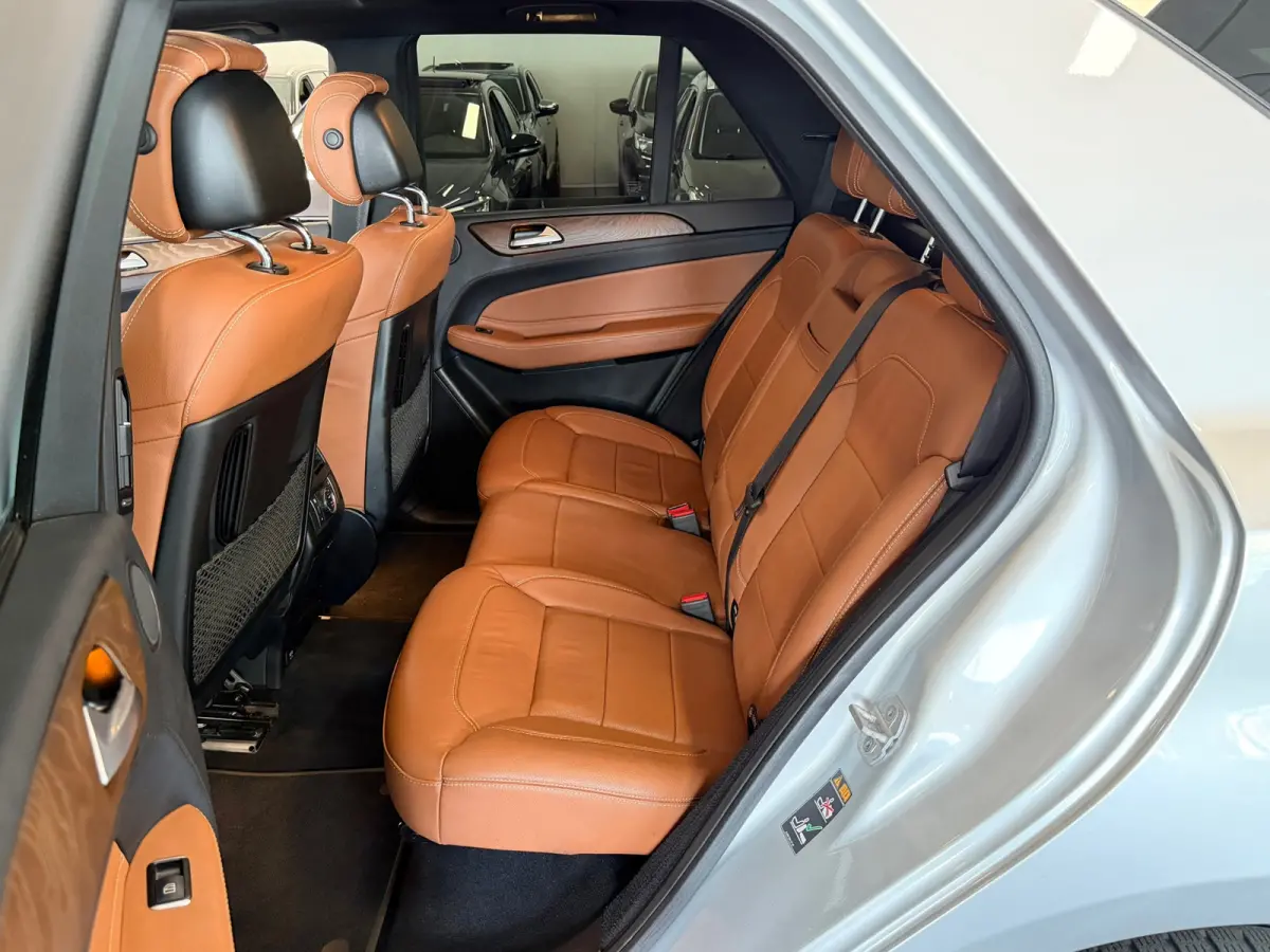 500 e 4MATIC AMG|NAVI|CAMERA|PANO|LEER