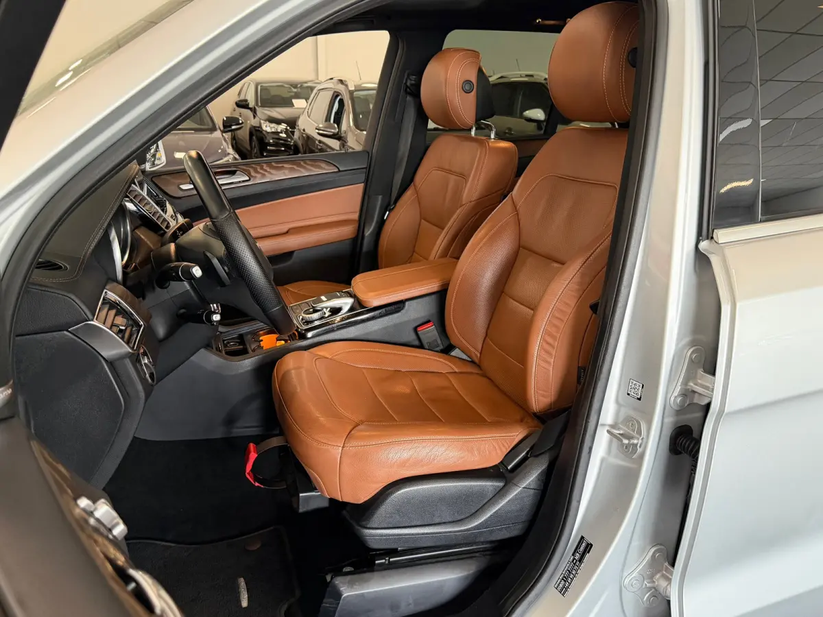 500 e 4MATIC AMG|NAVI|CAMERA|PANO|LEER