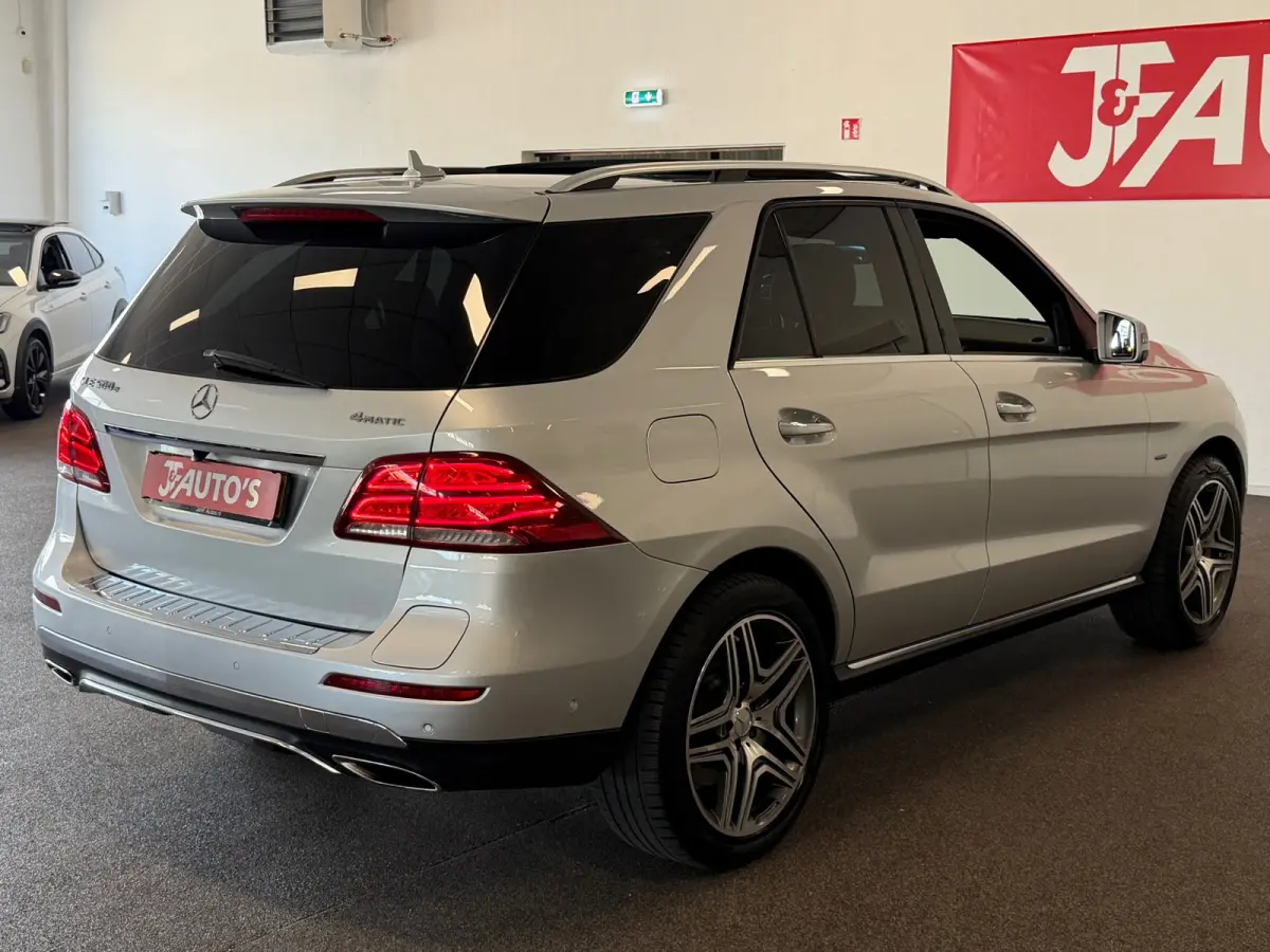 500 e 4MATIC AMG|NAVI|CAMERA|PANO|LEER