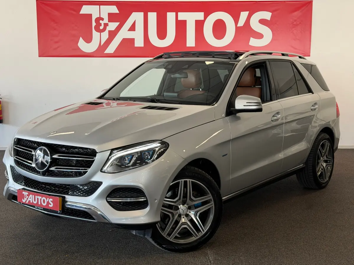 500 e 4MATIC AMG|NAVI|CAMERA|PANO|LEER