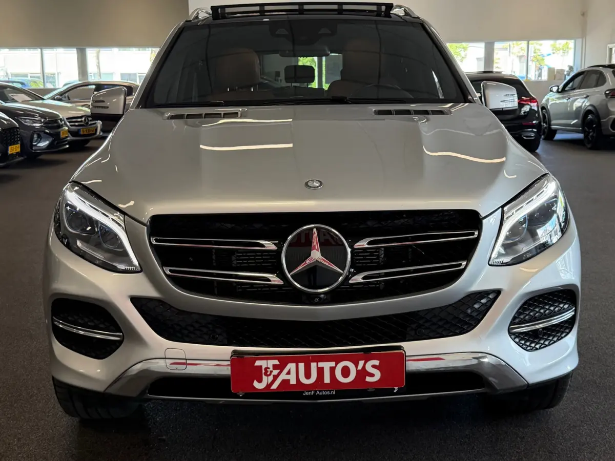 500 e 4MATIC AMG|NAVI|CAMERA|PANO|LEER