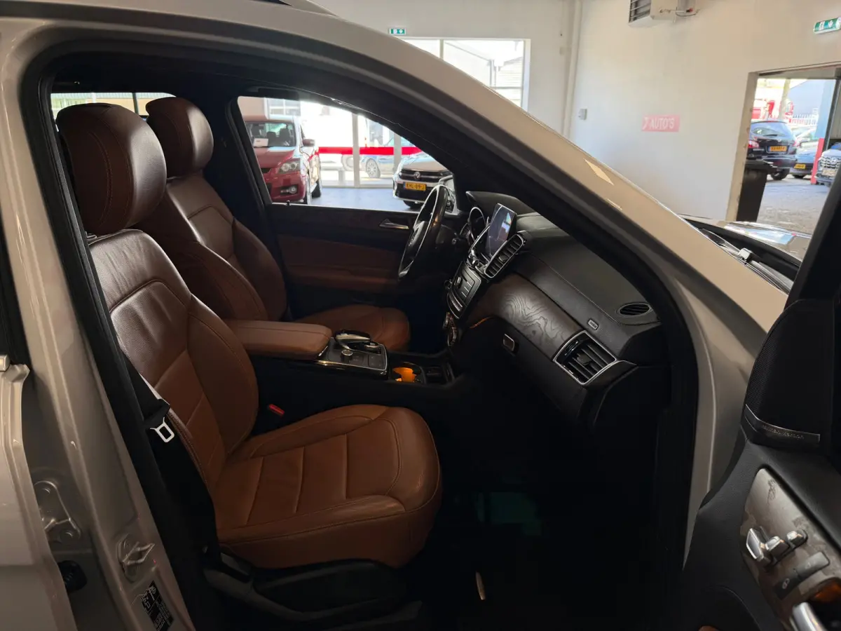 500 e 4MATIC AMG|NAVI|CAMERA|PANO|LEER