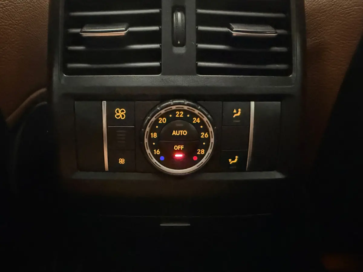 500 e 4MATIC AMG|NAVI|CAMERA|PANO|LEER