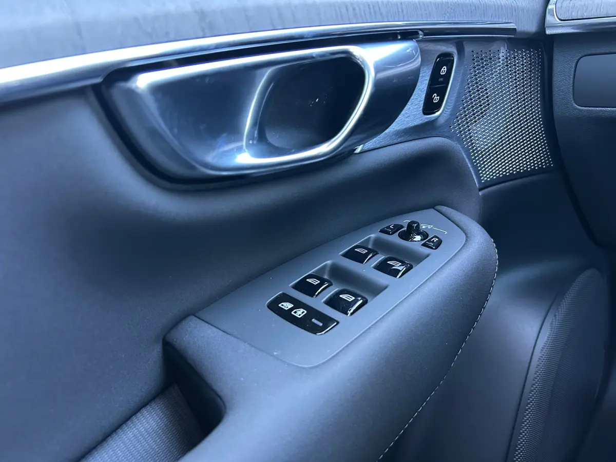 2.0 T8 Plug-in hybrid AWD Ultra Dark Exec. Ed. | Full option! | Forest Lake | Cardamom | Luchtvering | Bowers & Wilkins | Massage |