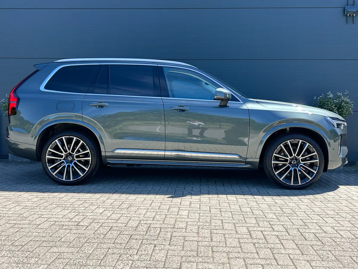 2.0 T8 Plug-in hybrid AWD Ultra Dark Exec. Ed. | Full option! | Forest Lake | Cardamom | Luchtvering | Bowers & Wilkins | Massage |