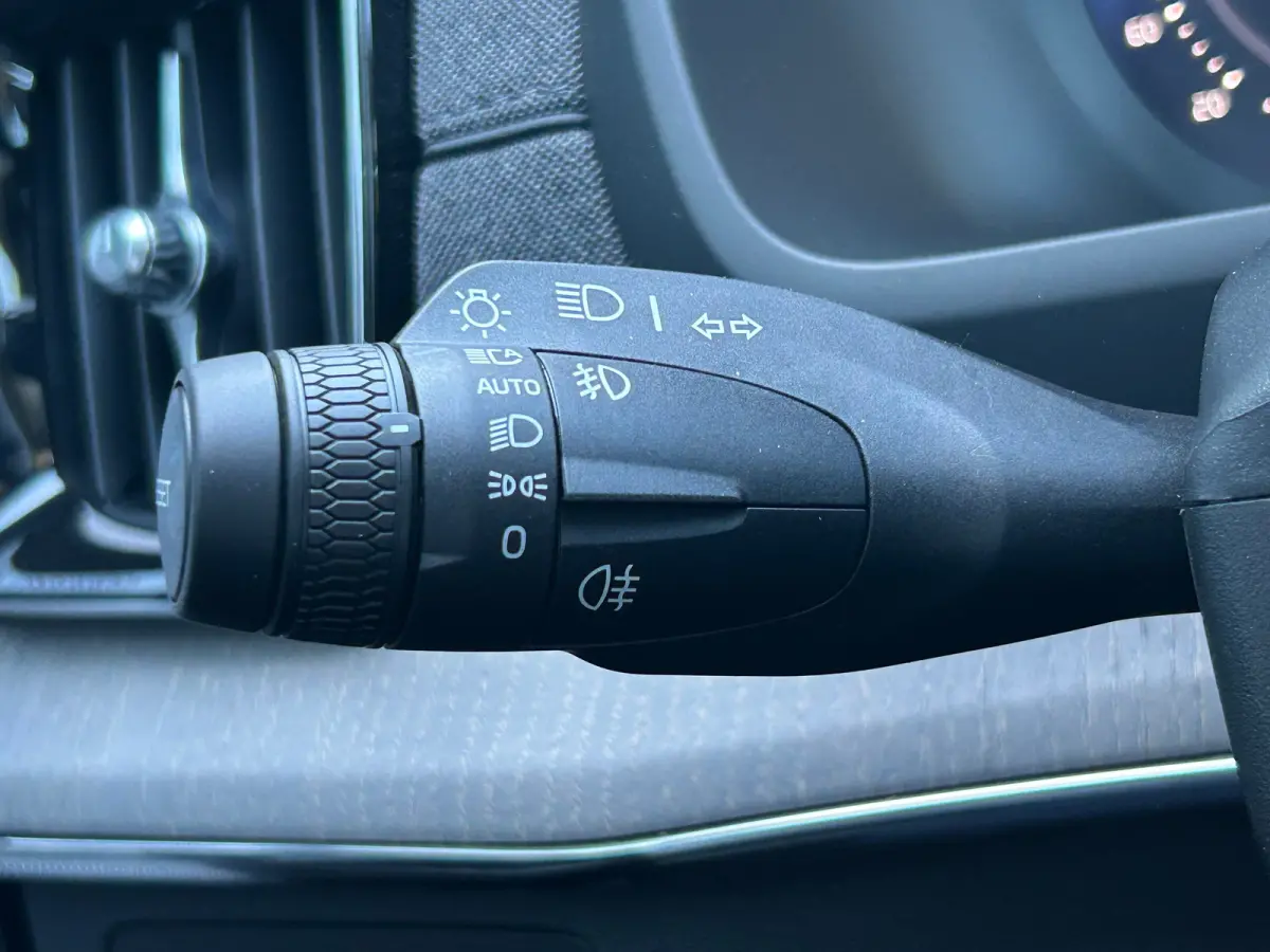 2.0 T8 Plug-in hybrid AWD Ultra Dark Exec. Ed. | Full option! | Forest Lake | Cardamom | Luchtvering | Bowers & Wilkins | Massage |
