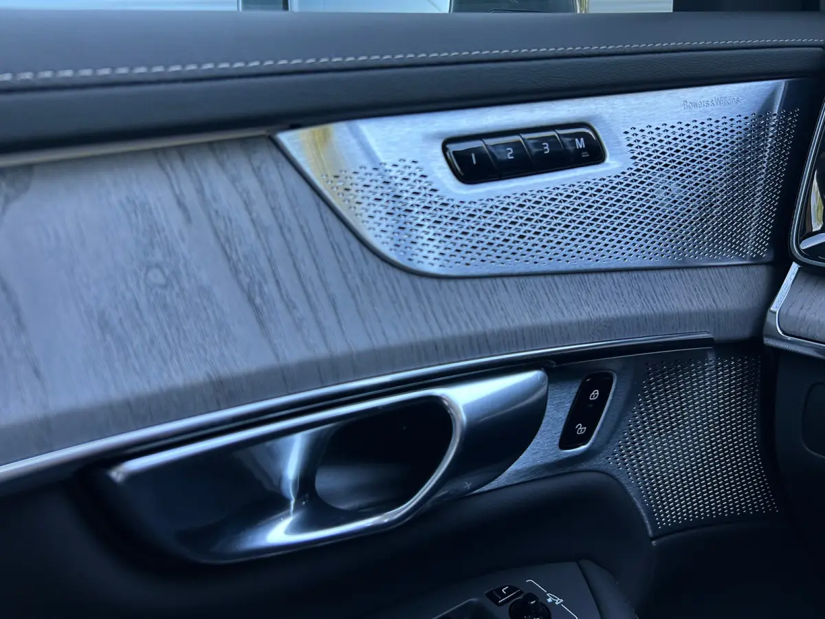 2.0 T8 Plug-in hybrid AWD Ultra Dark Exec. Ed. | Full option! | Forest Lake | Cardamom | Luchtvering | Bowers & Wilkins | Massage |