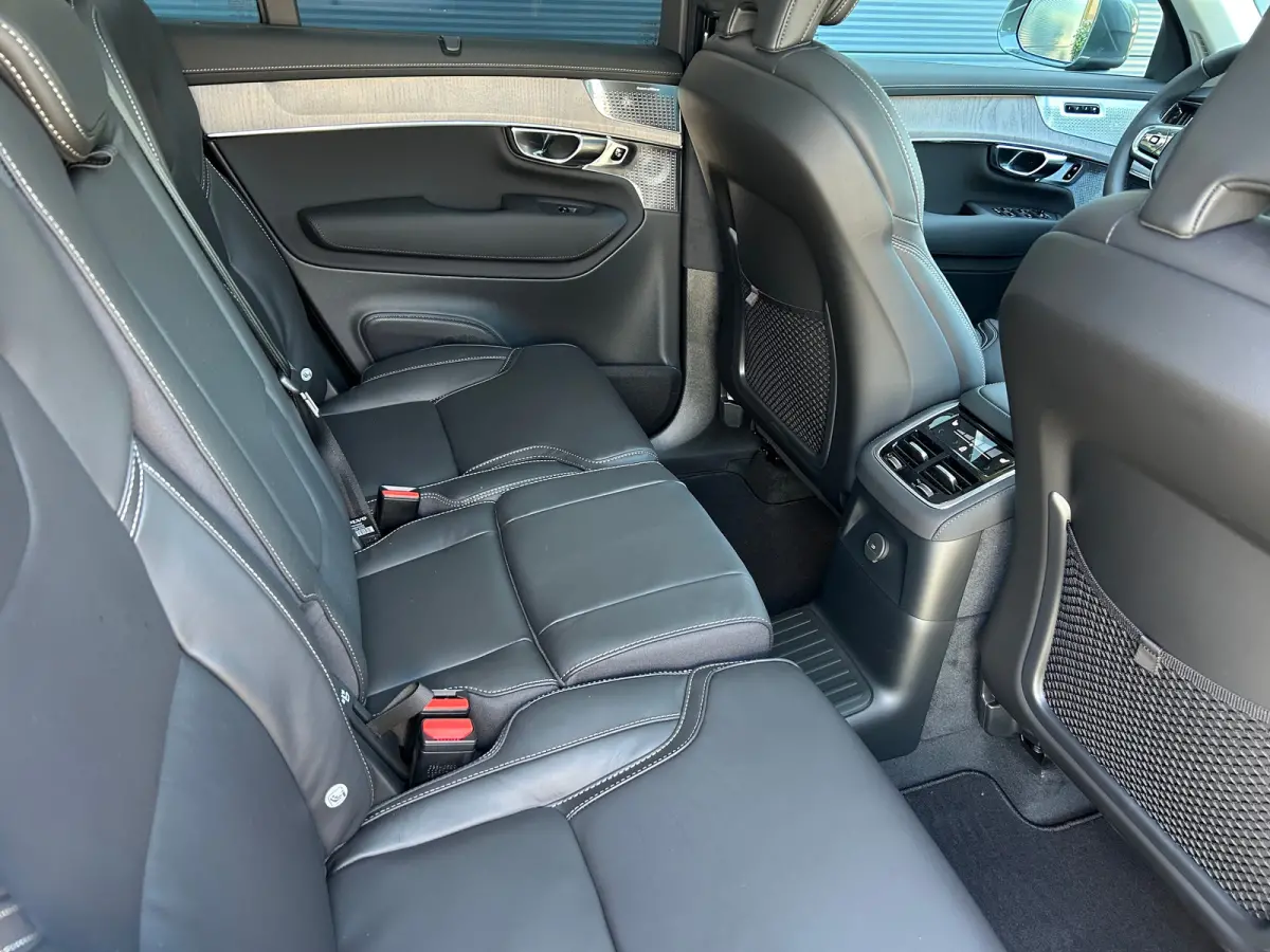 2.0 T8 Plug-in hybrid AWD Ultra Dark Exec. Ed. | Full option! | Forest Lake | Cardamom | Luchtvering | Bowers & Wilkins | Massage |