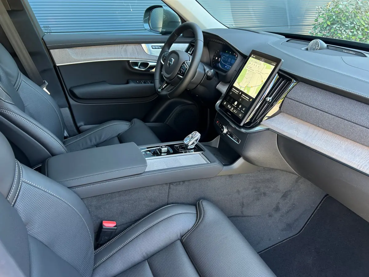 2.0 T8 Plug-in hybrid AWD Ultra Dark Exec. Ed. | Full option! | Forest Lake | Cardamom | Luchtvering | Bowers & Wilkins | Massage |