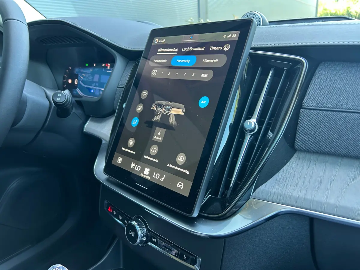2.0 T8 Plug-in hybrid AWD Ultra Dark Exec. Ed. | Full option! | Forest Lake | Cardamom | Luchtvering | Bowers & Wilkins | Massage |