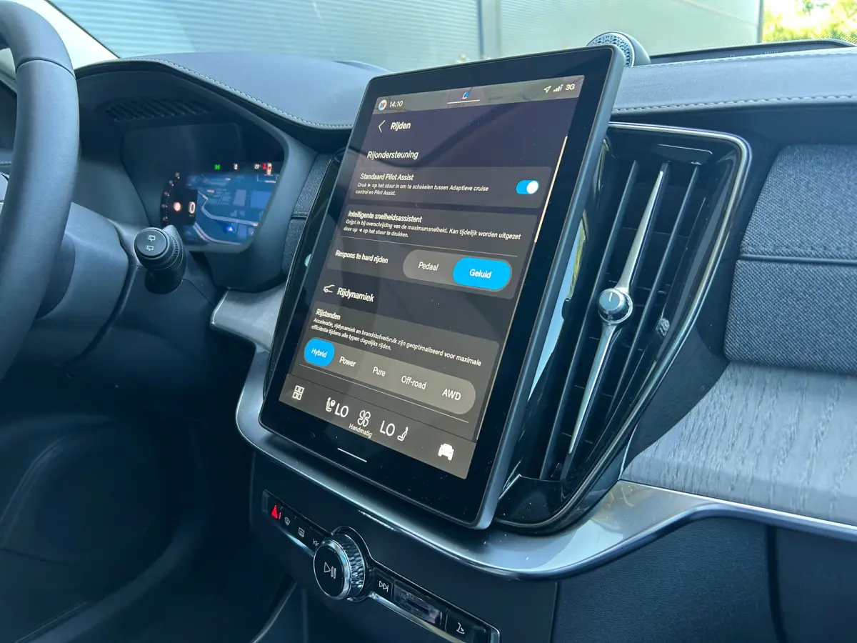 2.0 T8 Plug-in hybrid AWD Ultra Dark Exec. Ed. | Full option! | Forest Lake | Cardamom | Luchtvering | Bowers & Wilkins | Massage |