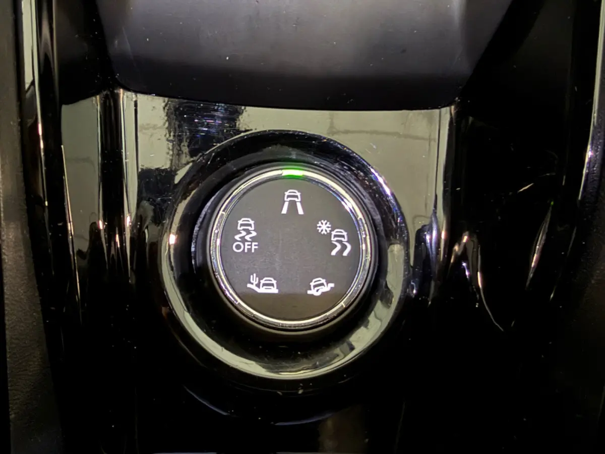 1.2 PureTech GT-Line|NAVI|CAMERA|PANORAMA|CRUISE