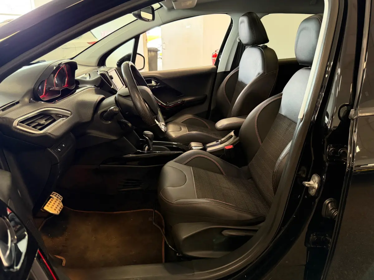 1.2 PureTech GT-Line|NAVI|CAMERA|PANORAMA|CRUISE