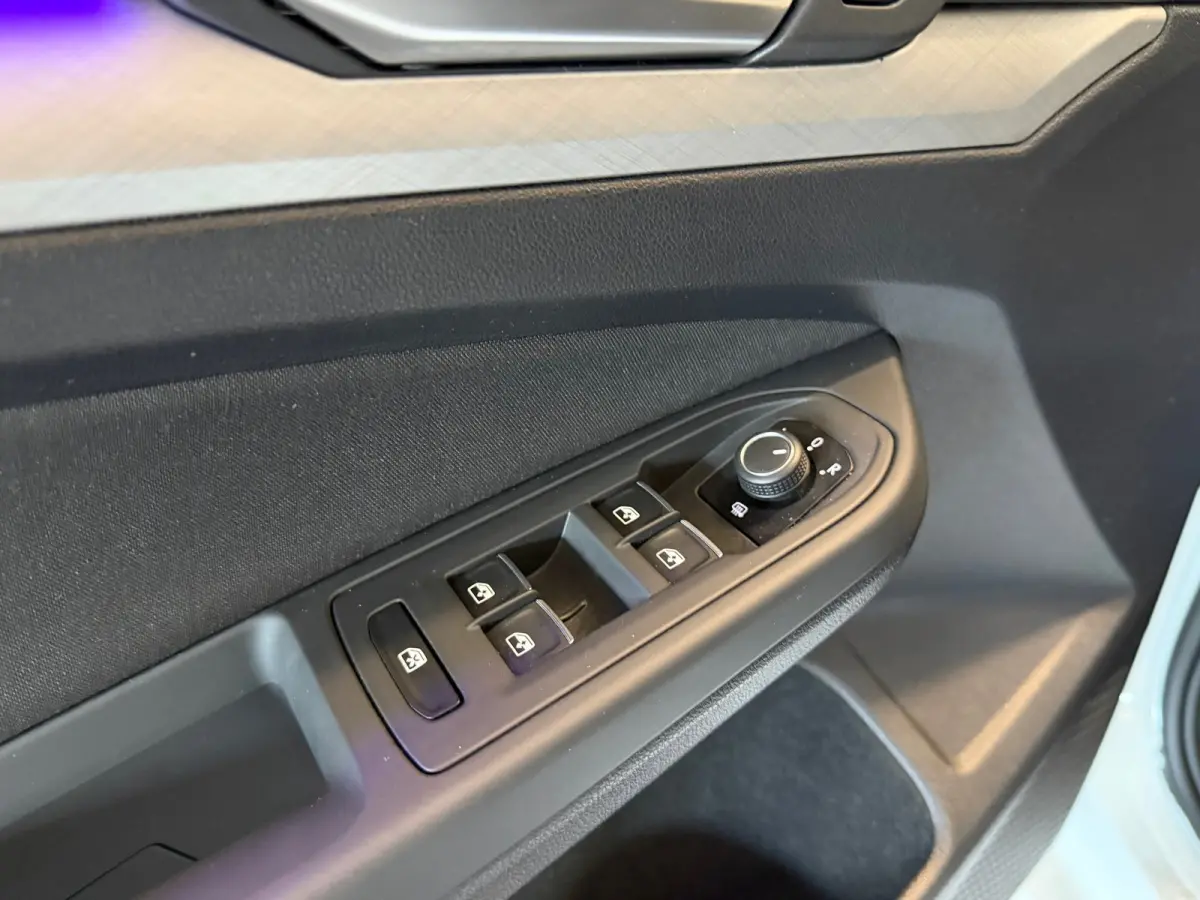 1.0 TSI Business, CP NAVIGATIE, CRUISE, LED, ECC AIRCO