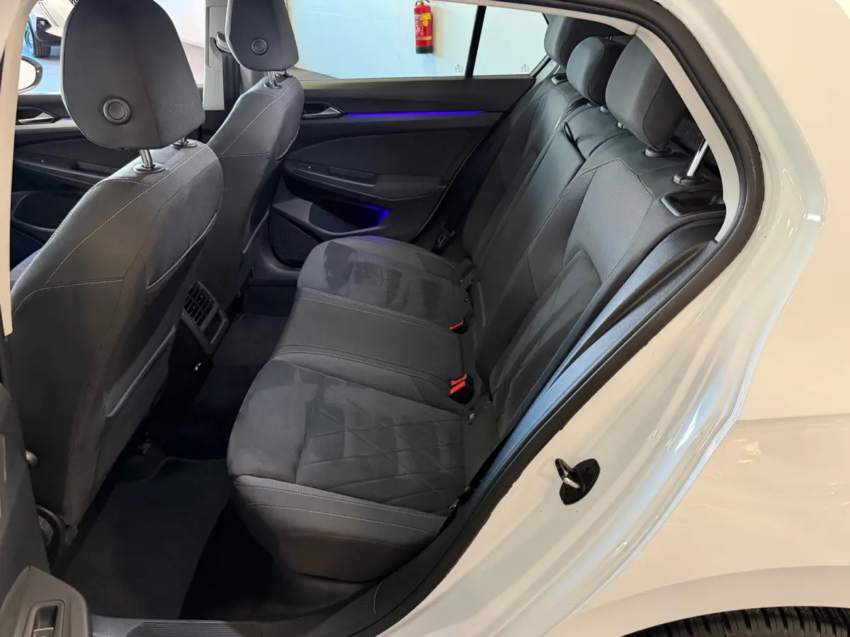 1.0 TSI Business, CP NAVIGATIE, CRUISE, LED, ECC AIRCO