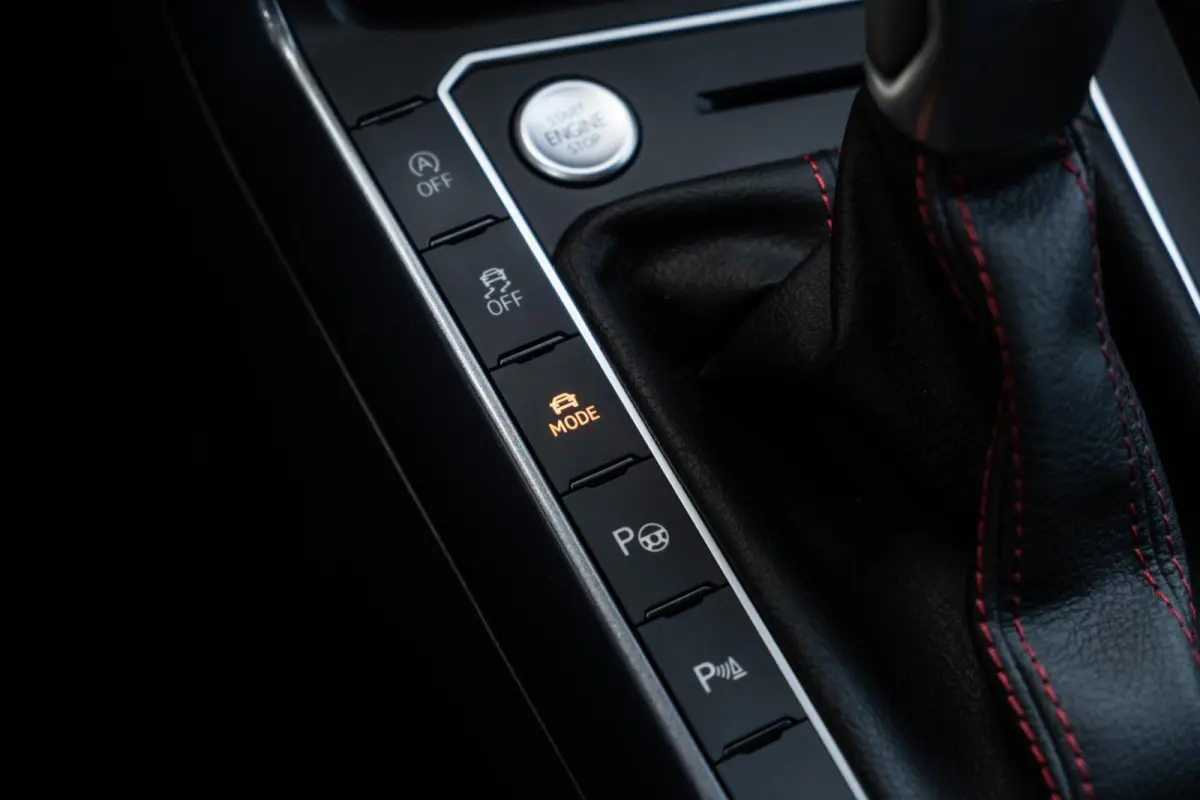 2.0 TSI GTI PANO / FULL OPTION !