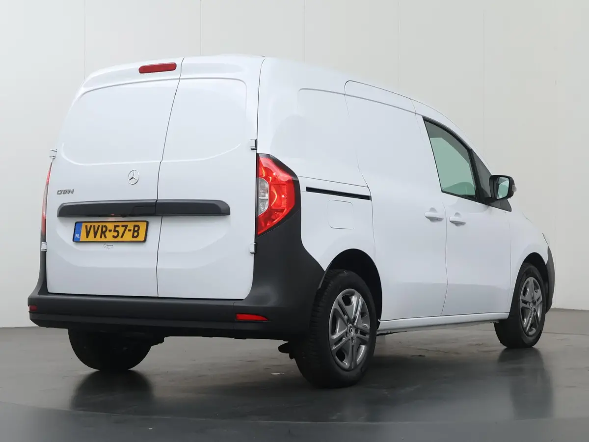 108 CDI | L1 | Pro | Parkeercamera | Navigatie | Cruise Control | Certified